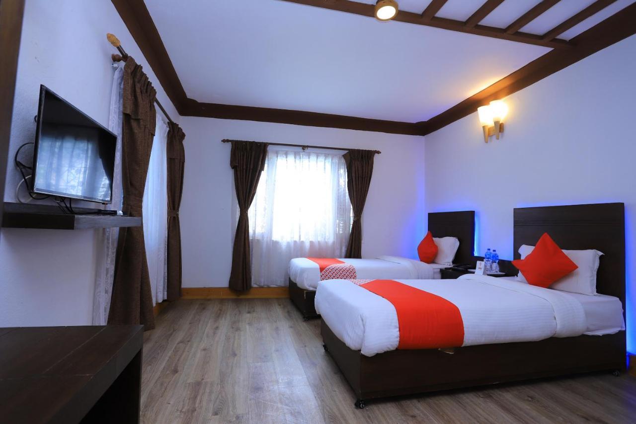 Oyo 591 Hotel Blue Moon Dharampur Exteriér fotografie