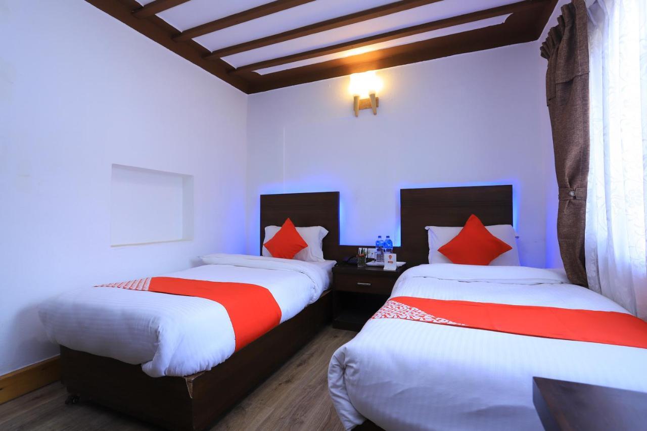 Oyo 591 Hotel Blue Moon Dharampur Exteriér fotografie