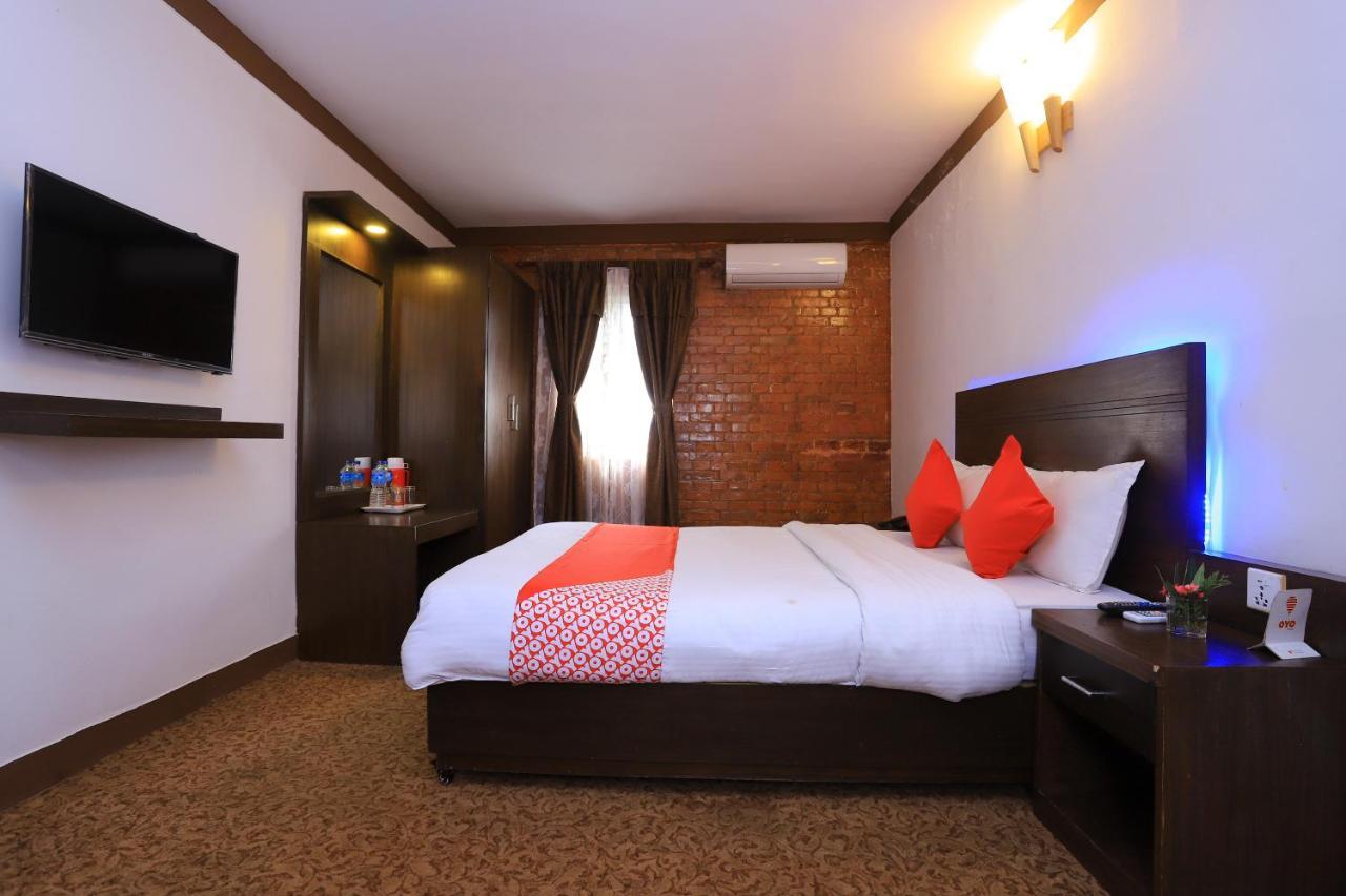 Oyo 591 Hotel Blue Moon Dharampur Exteriér fotografie