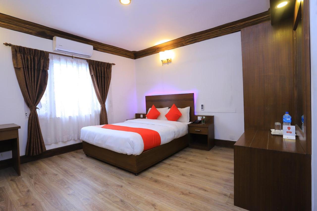Oyo 591 Hotel Blue Moon Dharampur Exteriér fotografie