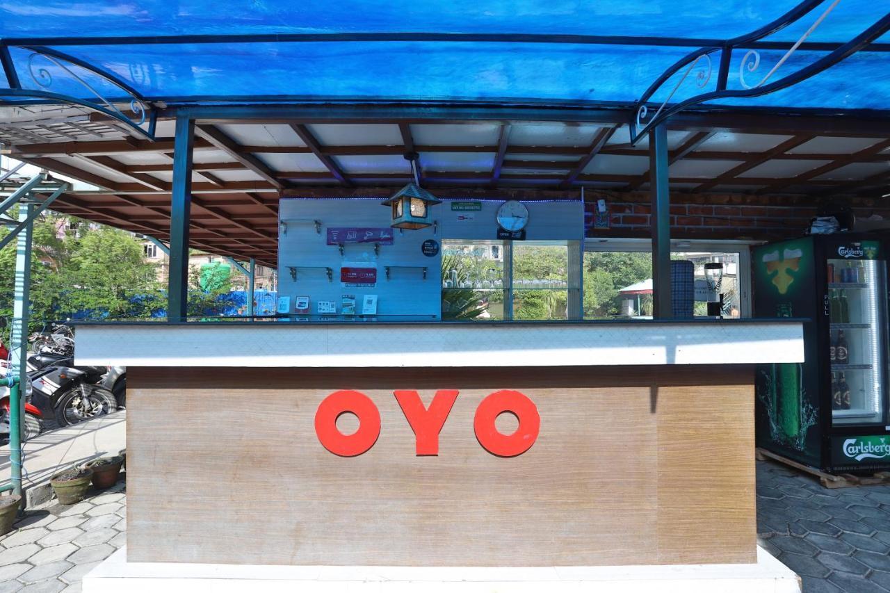 Oyo 591 Hotel Blue Moon Dharampur Exteriér fotografie