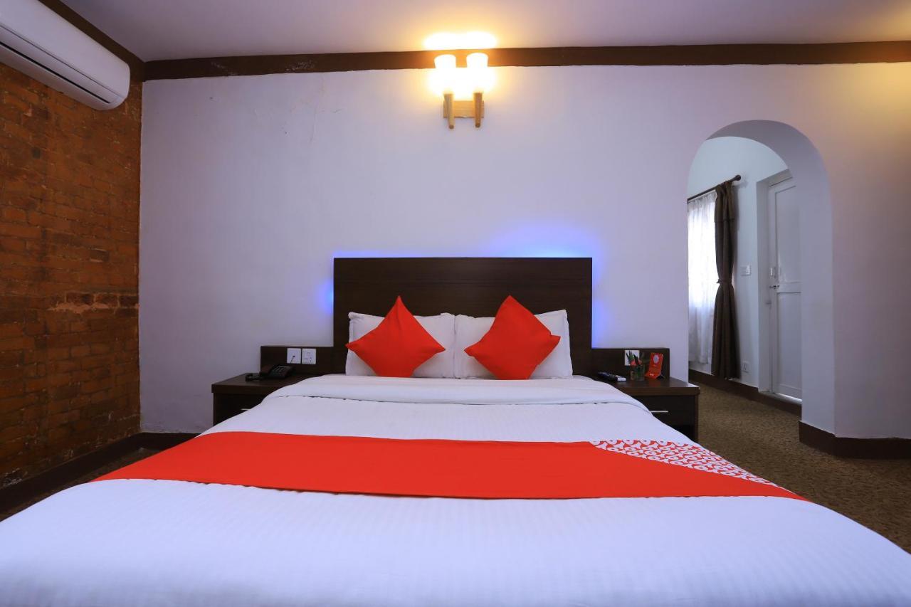 Oyo 591 Hotel Blue Moon Dharampur Exteriér fotografie