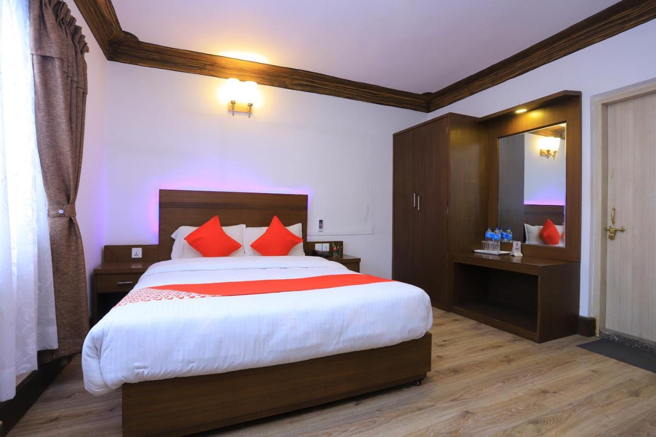 Oyo 591 Hotel Blue Moon Dharampur Exteriér fotografie