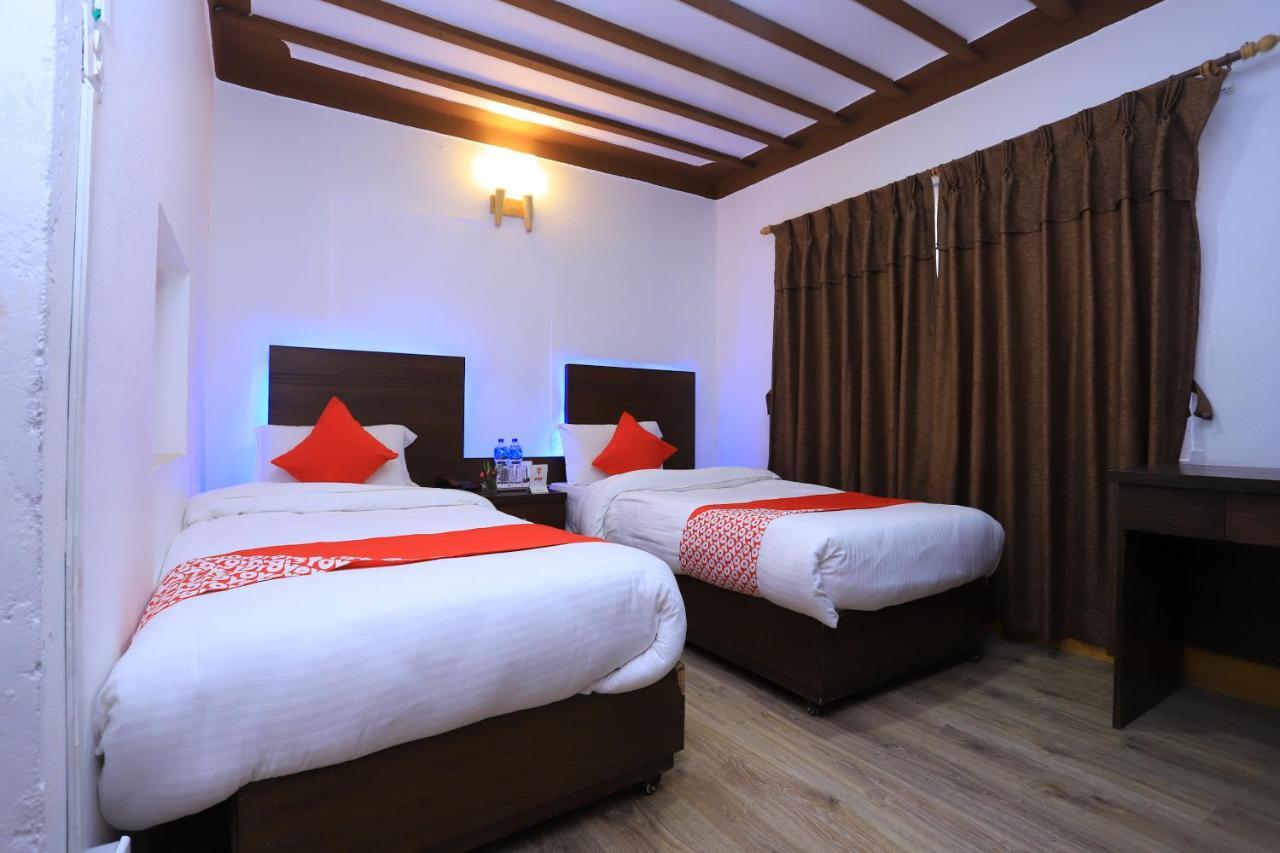 Oyo 591 Hotel Blue Moon Dharampur Exteriér fotografie