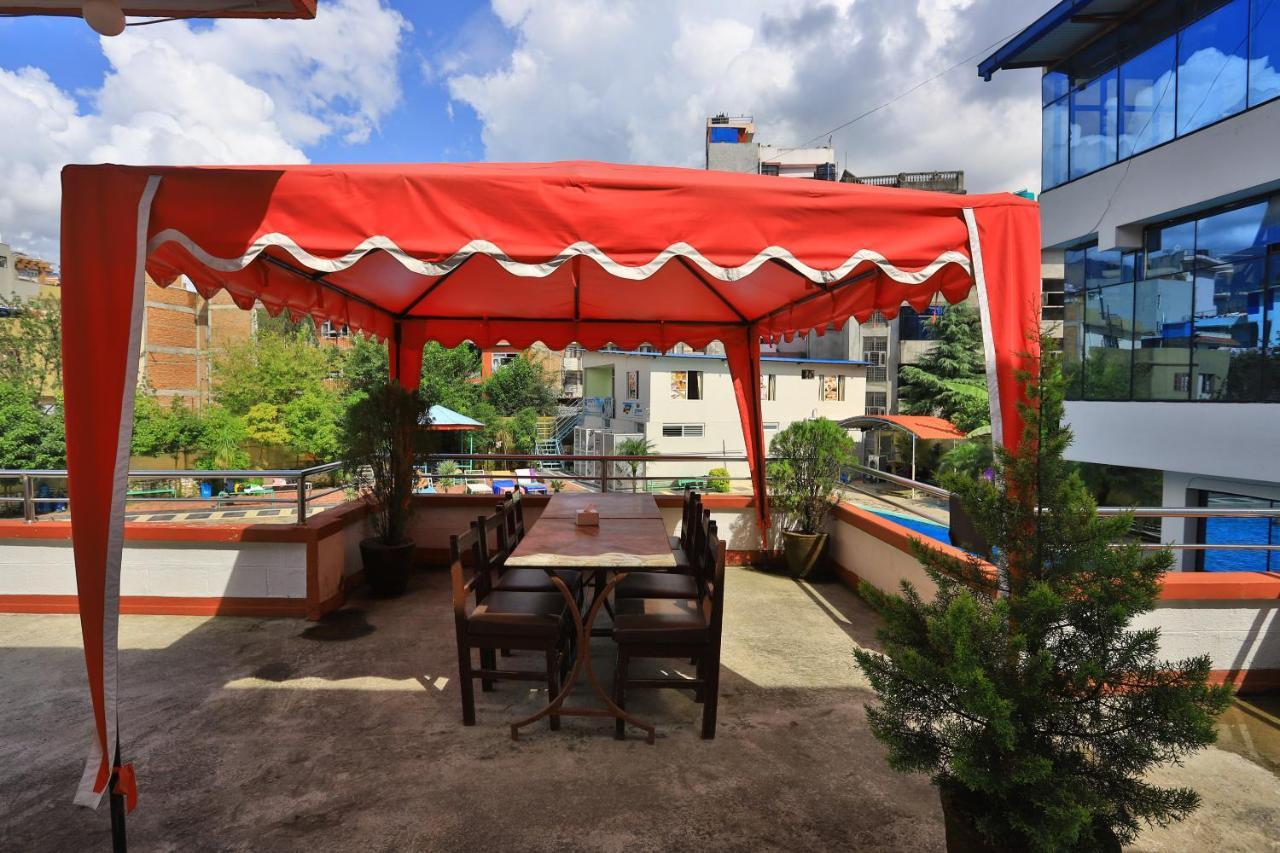 Oyo 591 Hotel Blue Moon Dharampur Exteriér fotografie