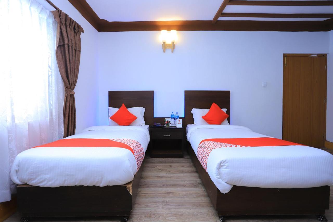 Oyo 591 Hotel Blue Moon Dharampur Exteriér fotografie