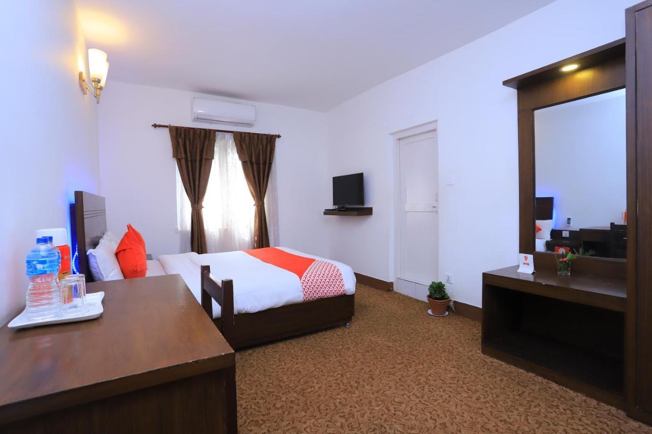 Oyo 591 Hotel Blue Moon Dharampur Exteriér fotografie