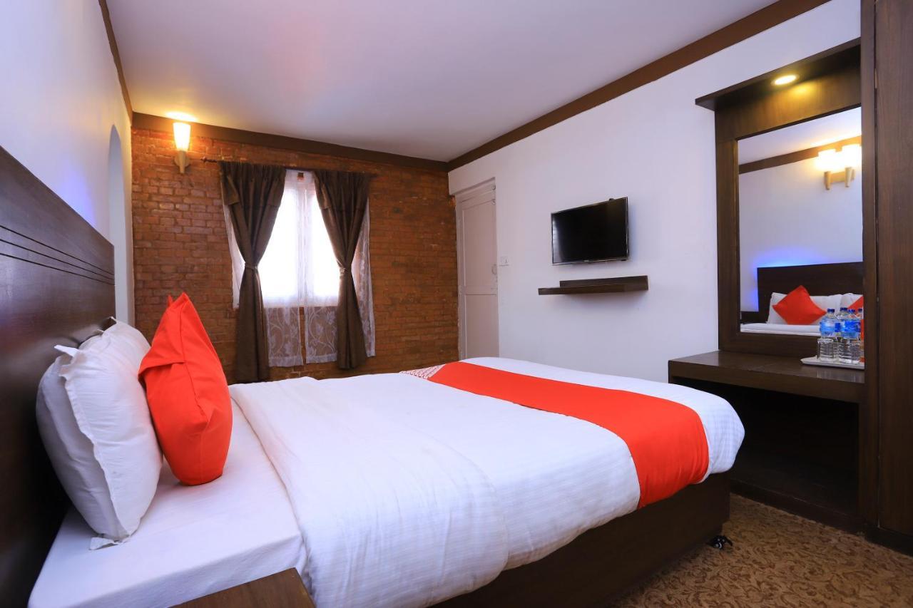 Oyo 591 Hotel Blue Moon Dharampur Exteriér fotografie